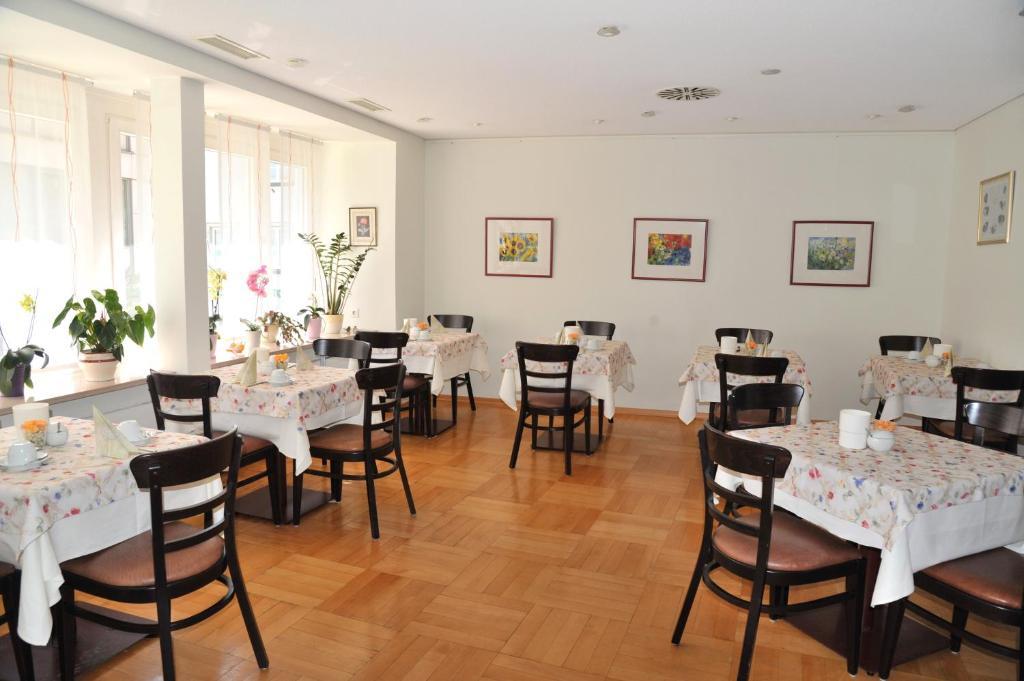 Hotel & Restaurant "Zur Rose" Uberlingen Bagian luar foto